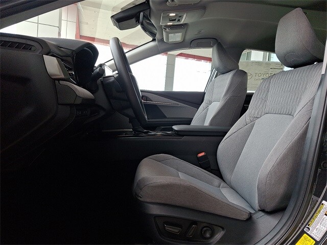 Thumbnail: 2026 Toyota Camry - 13