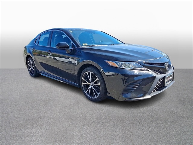 Thumbnail: 2020 Toyota Camry - 3