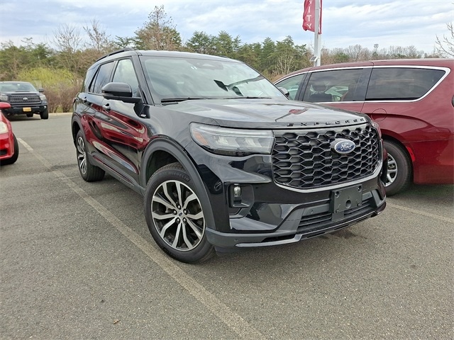 Thumbnail: 2025 Ford Explorer - 4