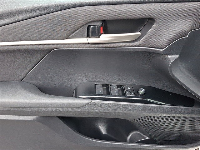 Thumbnail: 2025 Toyota Camry - 12