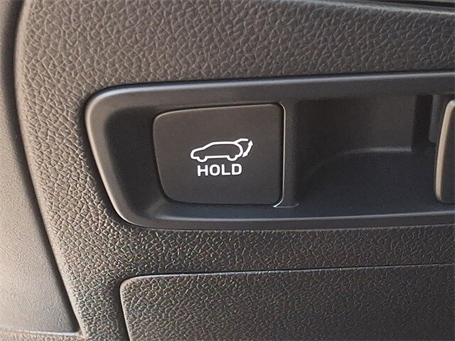 Thumbnail: 2025 Genesis GV70 - 23