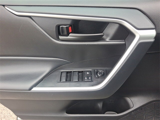 Thumbnail: 2024 Toyota RAV4 - 12