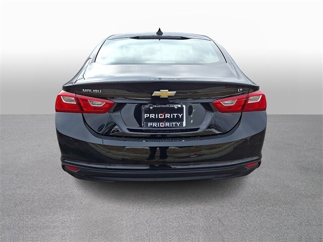 Thumbnail: 2024 Chevrolet Malibu - 5