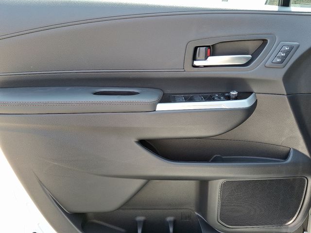 Thumbnail: 2026 Toyota Sienna - 10