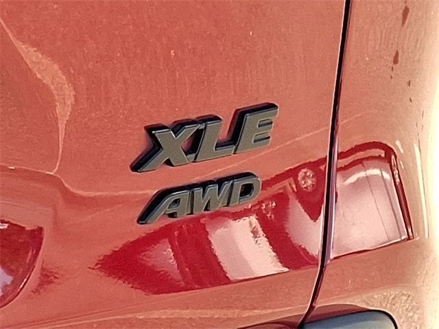 Thumbnail: 2020 Toyota RAV4 - 34