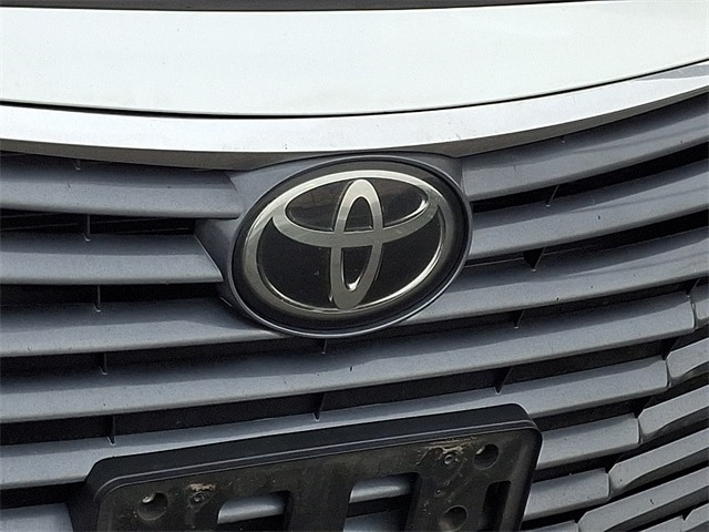 Thumbnail: 2022 Toyota Avalon - 10