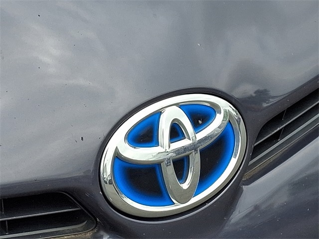 Thumbnail: 2012 Toyota Prius - 4
