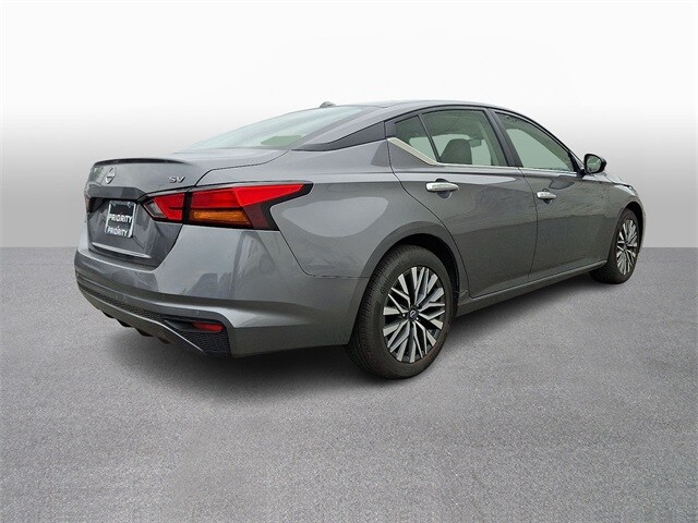 Thumbnail: 2024 Nissan Altima - 4