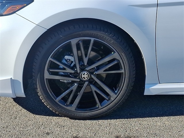 Thumbnail: 2025 Toyota Camry - 8