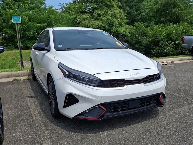 Thumbnail: 2023 Kia Forte - 3