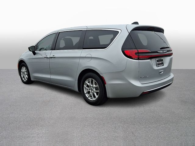 Thumbnail: 2024 Chrysler Pacifica - 6
