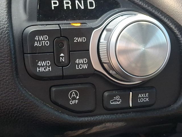 Thumbnail: 2025 RAM 1500 - 25