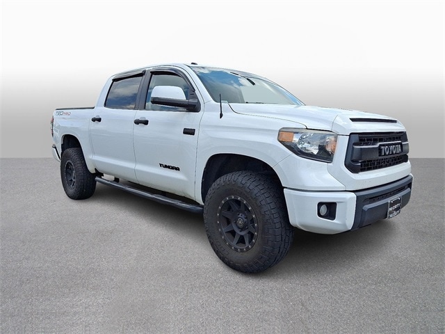 Thumbnail: 2016 Toyota Tundra - 3