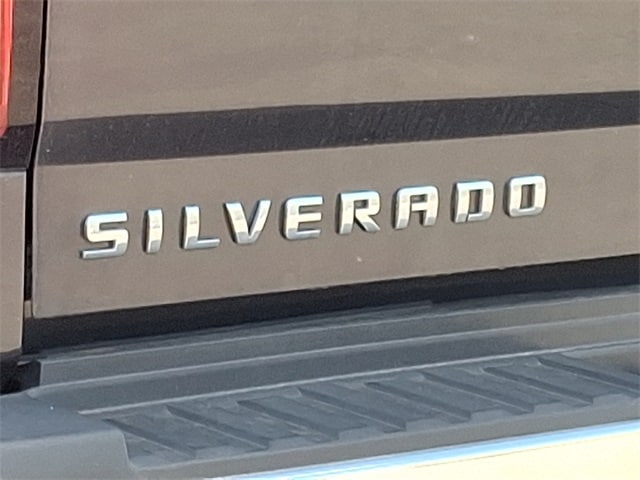 Thumbnail: 2016 Chevrolet Silverado 2500 - 10