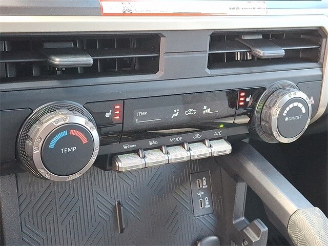 Thumbnail: 2025 Toyota Tacoma - 10