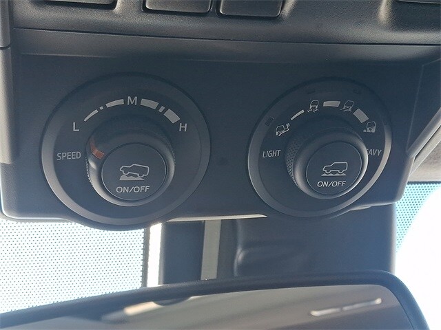 Thumbnail: 2023 Toyota 4Runner - 25