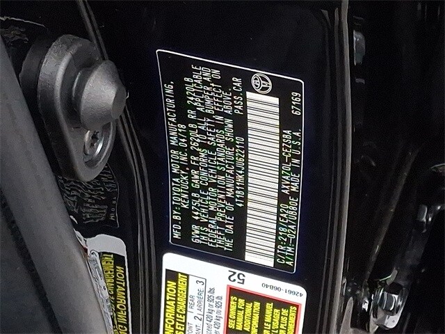 Thumbnail: 2018 Toyota Camry - 28