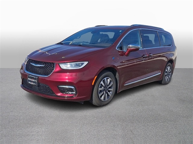 Thumbnail: 2021 Chrysler Pacifica - 1