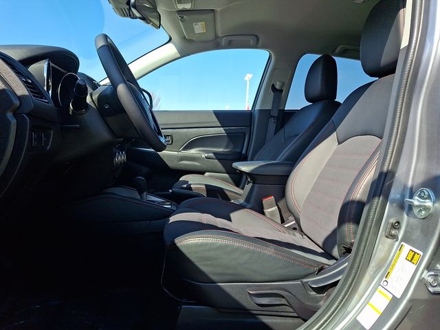 Thumbnail: 2026 Mitsubishi Outlander Sport - 13