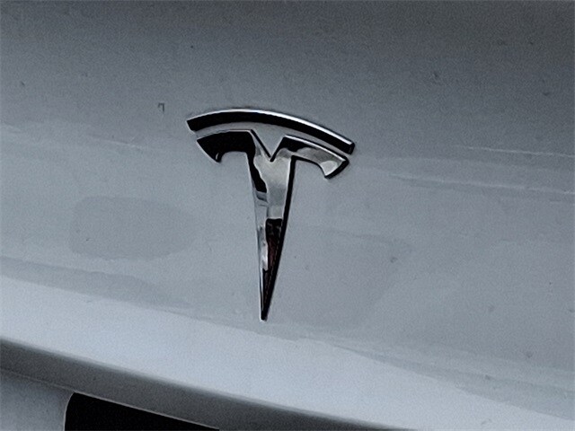 Thumbnail: 2022 Tesla Model 3 - 8