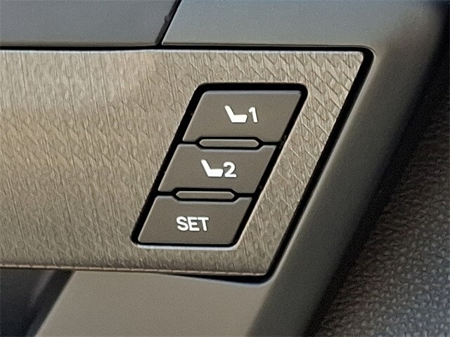 Thumbnail: 2024 Toyota Tundra - 33