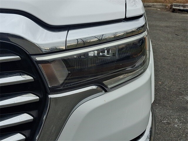 Thumbnail: 2025 RAM 1500 - 9