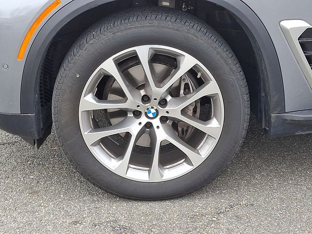 Thumbnail: 2026 BMW X5 - 8