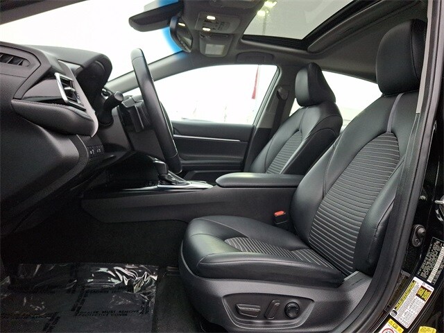 Thumbnail: 2018 Toyota Camry - 13