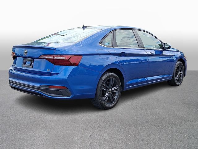 Thumbnail: 2023 Volkswagen Jetta - 4