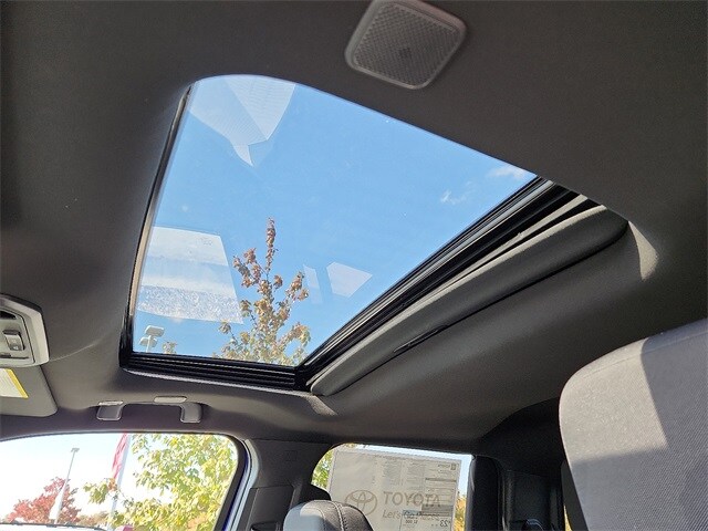 Thumbnail: 2025 Toyota Tacoma - 9