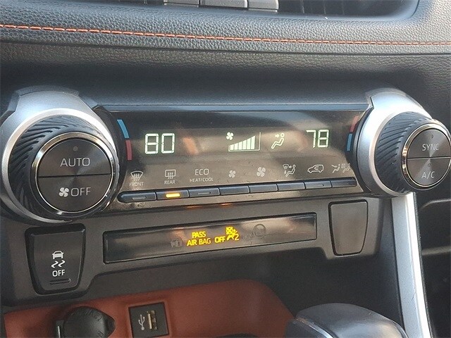 Thumbnail: 2024 Toyota RAV4 - 14