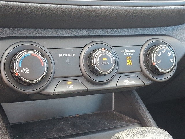 Thumbnail: 2023 Kia Forte - 10