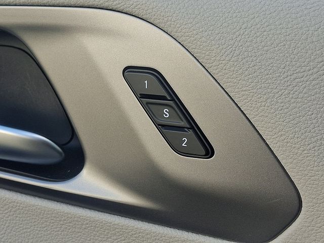 Thumbnail: 2023 Chrysler Pacifica - 27