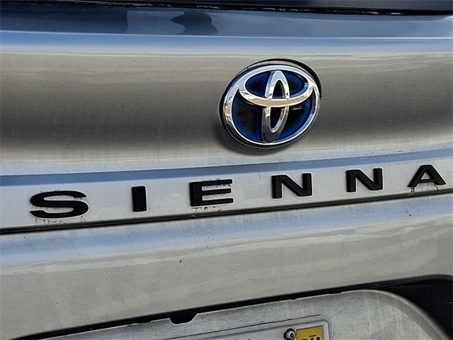 Thumbnail: 2024 Toyota Sienna - 34