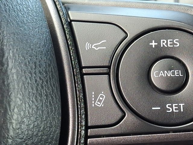 Thumbnail: 2023 Toyota Camry - 24