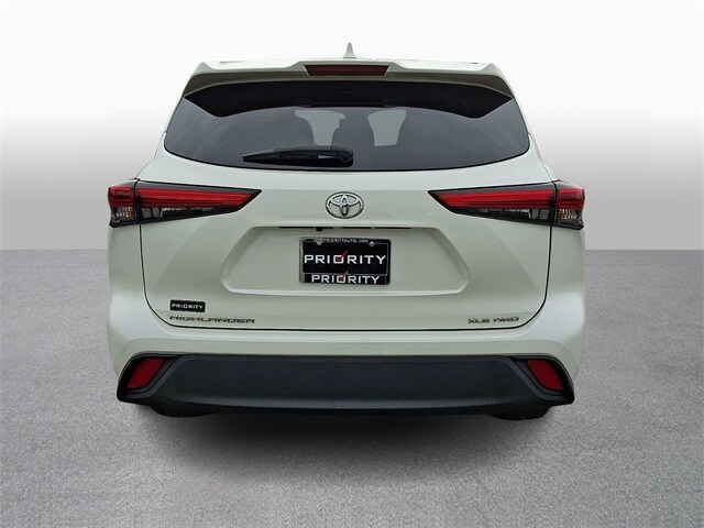 Thumbnail: 2021 Toyota Highlander - 5