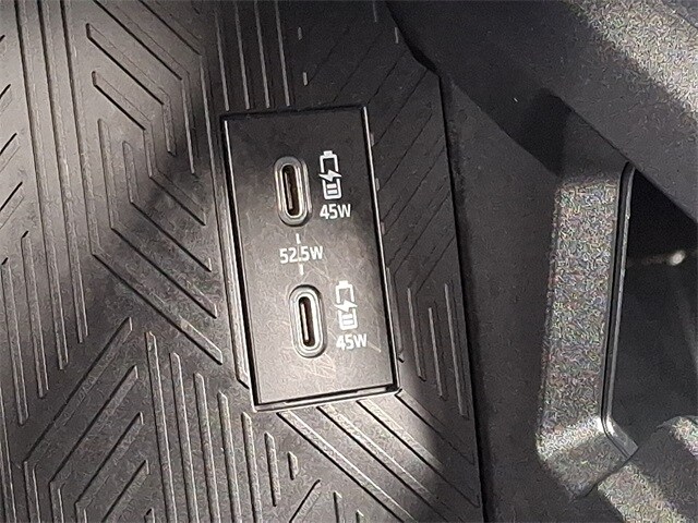 Thumbnail: 2025 Toyota 4Runner - 25