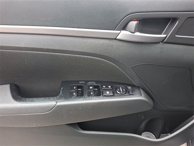 Thumbnail: 2018 Hyundai Elantra - 12