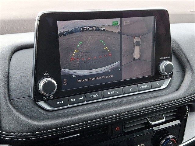 Thumbnail: 2021 Nissan Rogue - 17