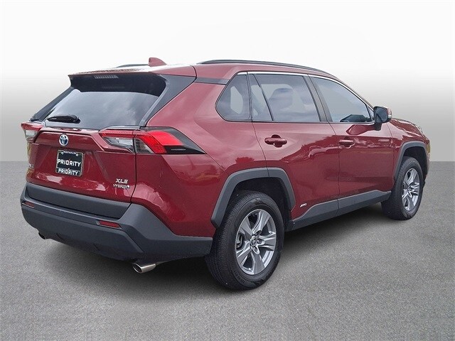 Thumbnail: 2022 Toyota RAV4 - 4