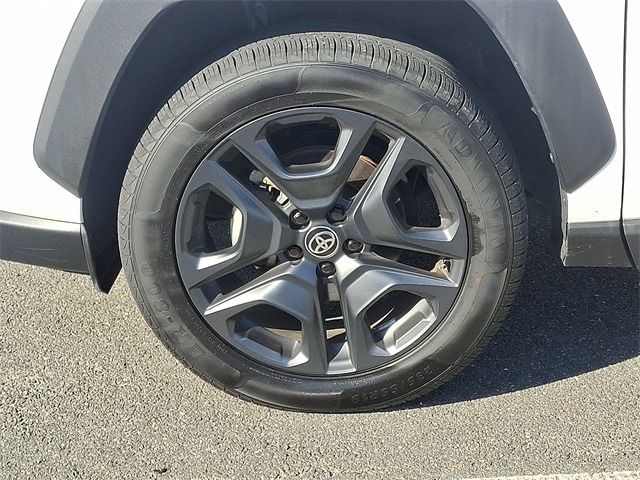 Thumbnail: 2024 Toyota RAV4 - 8