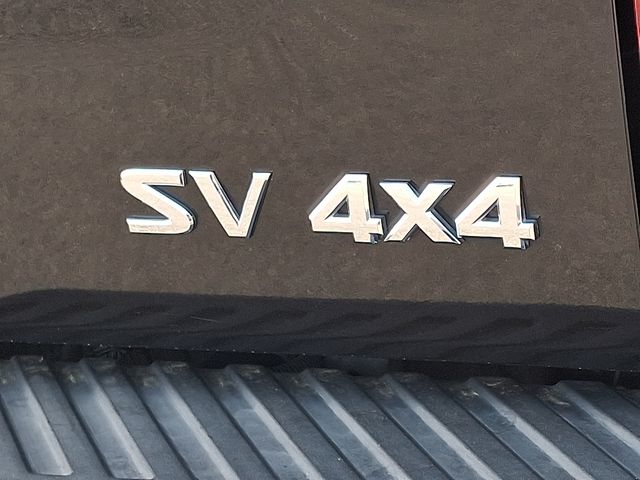 Thumbnail: 2015 Nissan Titan - 32