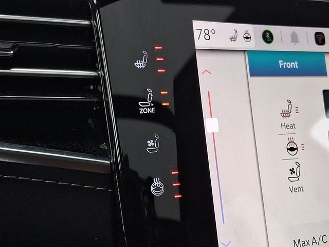 Thumbnail: 2024 Jeep Grand Wagoneer L - 29