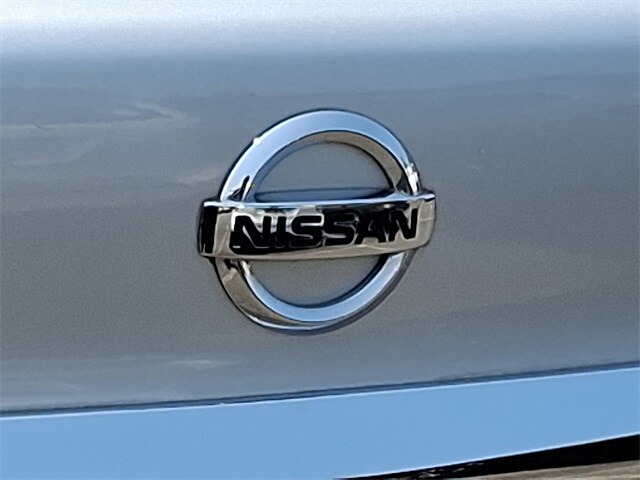 Thumbnail: 2015 Nissan Sentra - 29