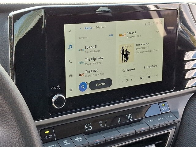 Thumbnail: 2025 Toyota Camry - 13