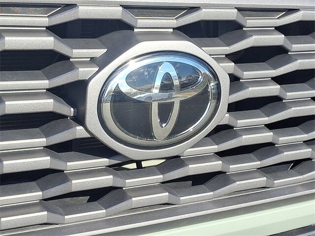 Thumbnail: 2022 Toyota Tacoma - 32