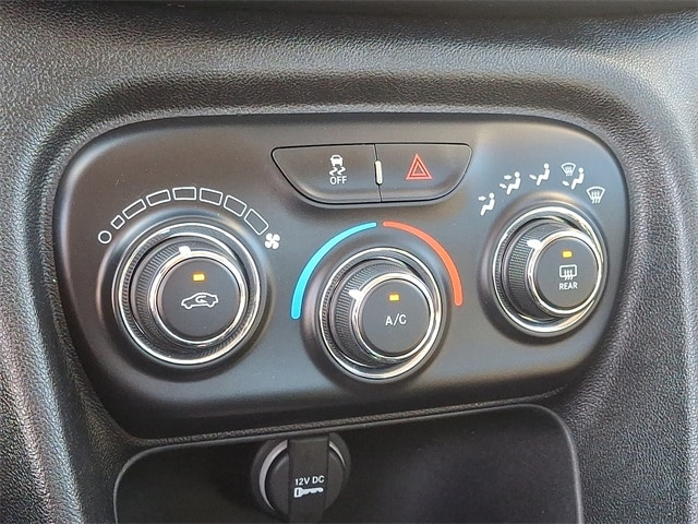 Thumbnail: 2013 Dodge Dart - 15