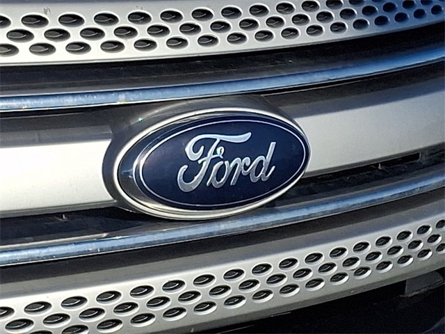 Thumbnail: 2013 Ford Explorer - 5