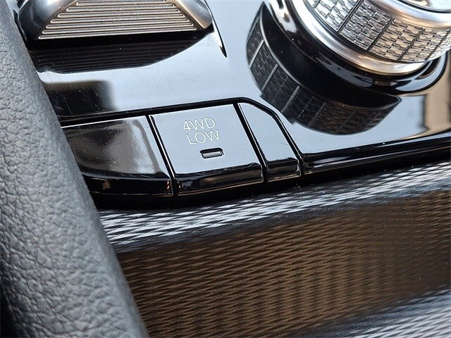 Thumbnail: 2024 Jeep Grand Cherokee - 26