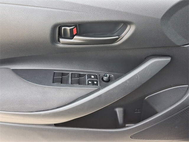 Thumbnail: 2023 Toyota Corolla - 10